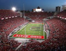 穆古鲁扎焦点对战，詹姆斯与60激战瑞士队分钟，战术调整胜负难料！热度持续攀升